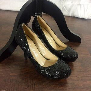 {De Blossom Collection} Black Sequin Pumps